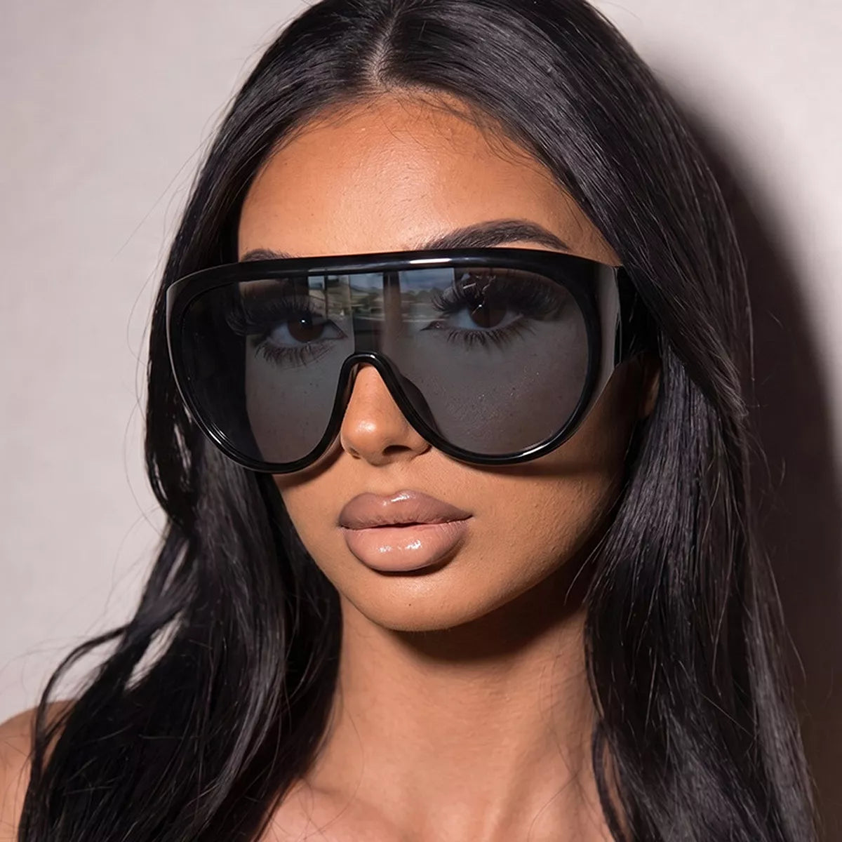 The No Paparazzi Oversized Sunglasses